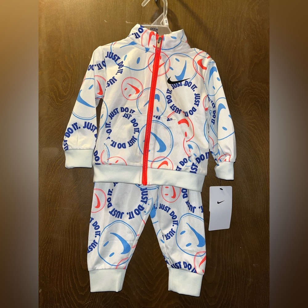 Nike Toddler Boys Two-Piece Jacket & Pants Set